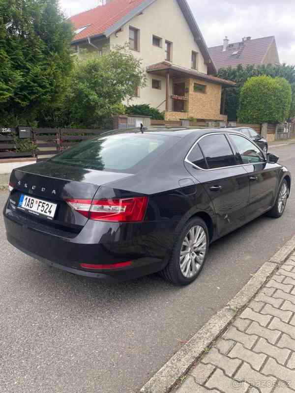 Škoda Superb 2,0 - foto 7