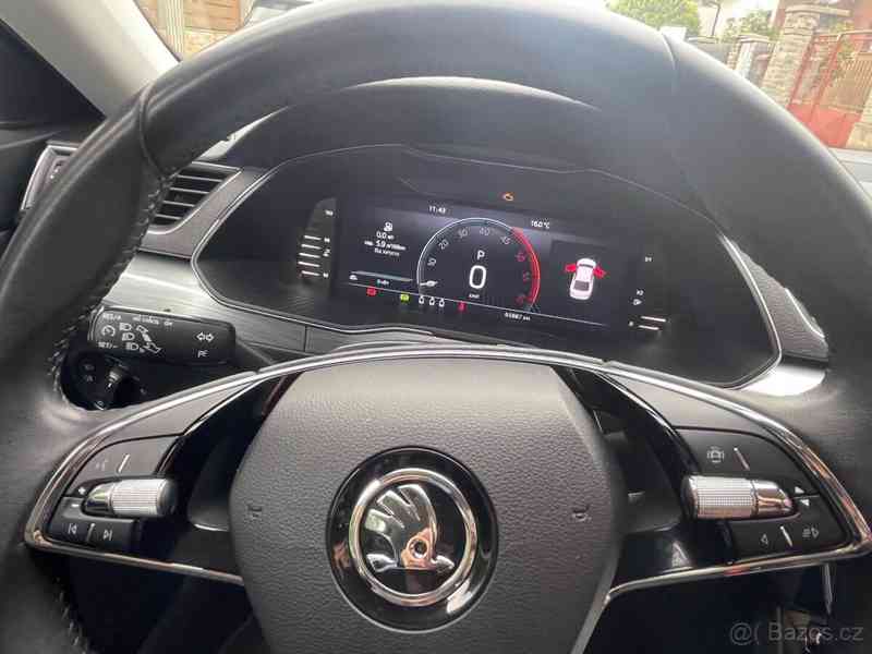 Škoda Superb 2,0 - foto 9