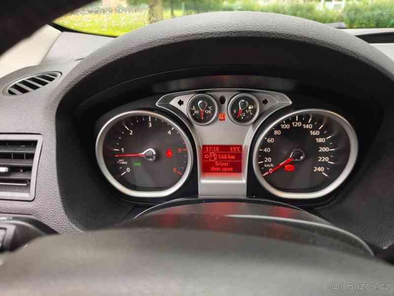 Ford Kuga 2,0   TDCi 2010 4x4 - foto 4