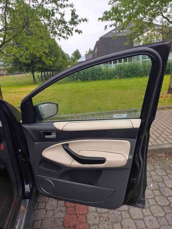 Ford Kuga 2,0   TDCi 2010 4x4 - foto 8