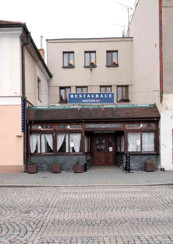Pronájem Restaurace Kavárny v centru Čáslavi. - foto 1