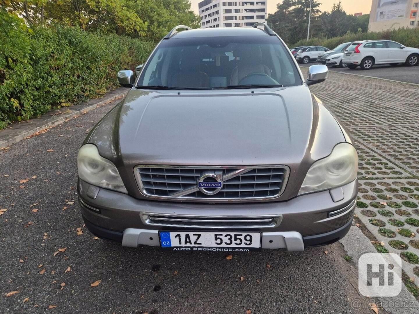 Volvo XC90 2,4   D5 Executive 2011, 7 míst, aut - foto 1