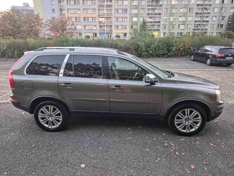 Volvo XC90 2,4   D5 Executive 2011, 7 míst, aut - foto 14