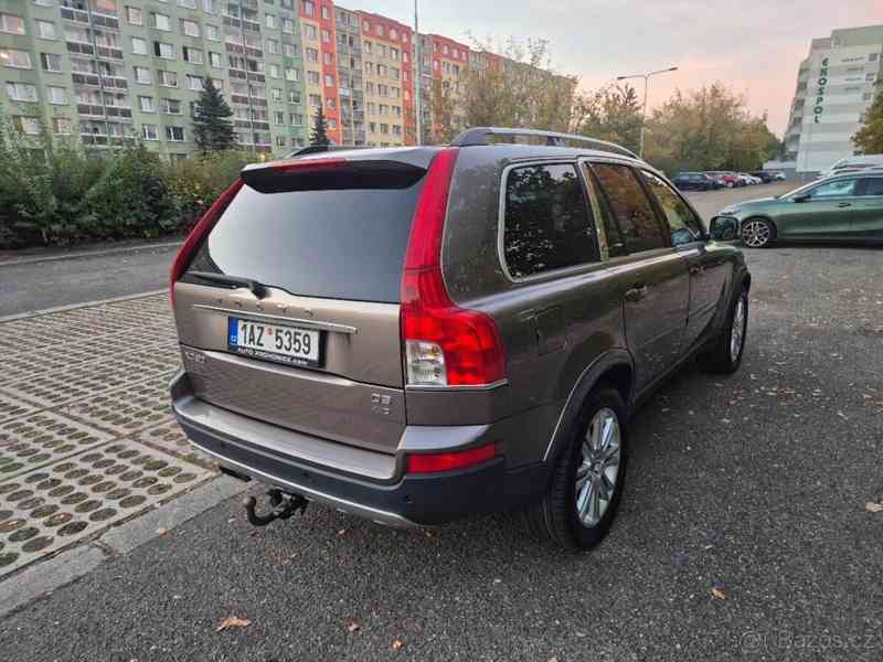 Volvo XC90 2,4   D5 Executive 2011, 7 míst, aut - foto 11