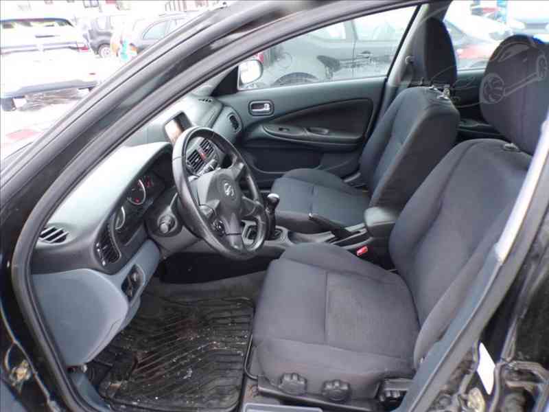 Nissan Almera 1,8 16V - foto 7