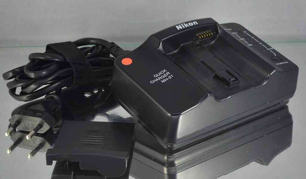 NIKON MH-21 *Nabíječka pro baterie Nikon EN-EL4/4a - foto 4