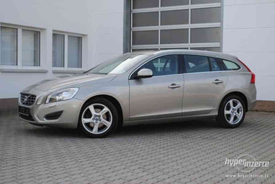 Volvo V60 D3 Summum 120kw - foto 4