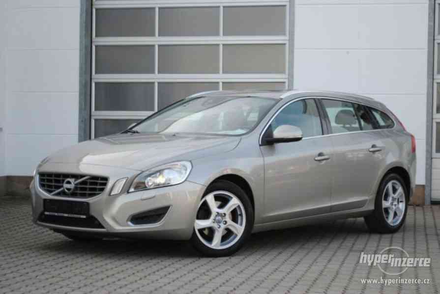 Volvo V60 D3 Summum 120kw - foto 10