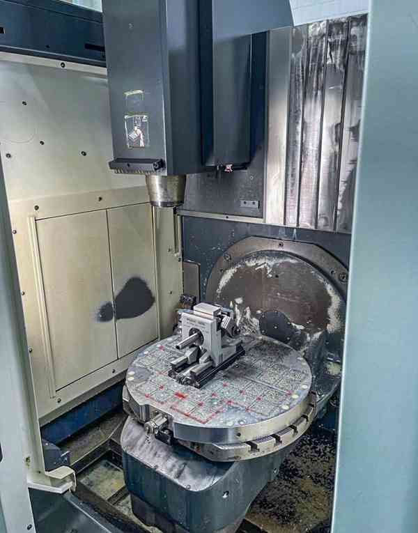 Obráběcí centra - pětiosá DMU 50 - foto 2