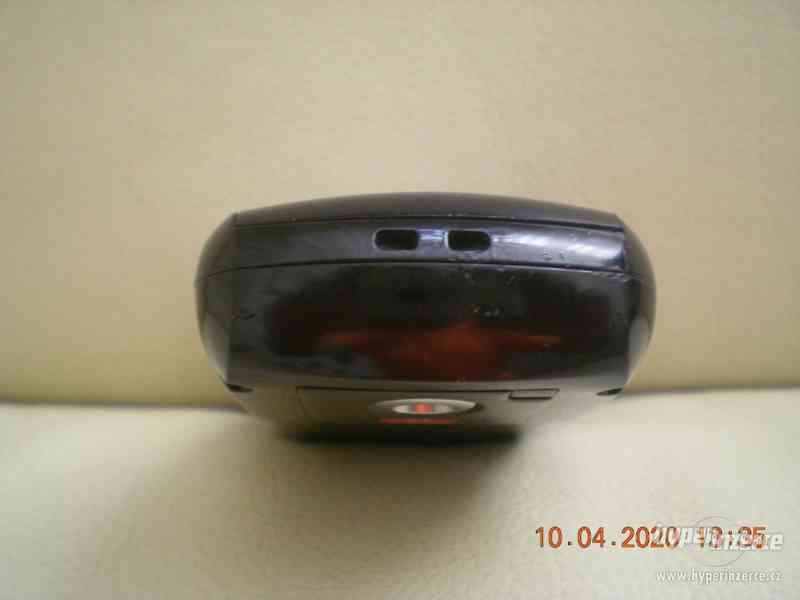 Motorola E-1000 - historické mobilní telefony z r.2004 - foto 7