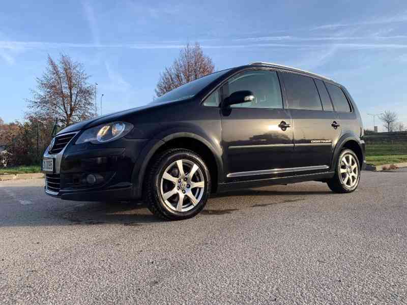 Volkswagen Touran CROSS 1.4 tsi - foto 6