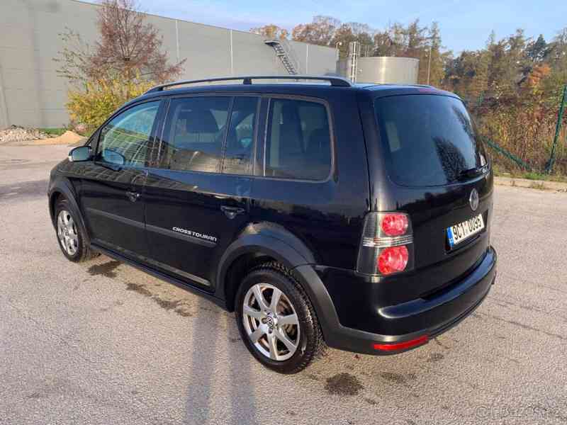 Volkswagen Touran CROSS 1.4 tsi - foto 5