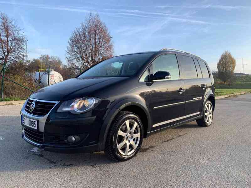 Volkswagen Touran CROSS 1.4 tsi - foto 1