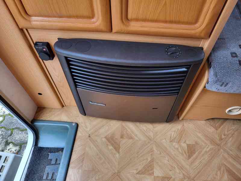 Karavan Hobby 440 SFE - foto 27