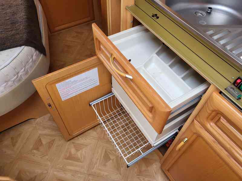 Karavan Hobby 440 SFE - foto 13