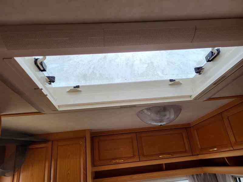 Karavan Hobby 440 SFE - foto 10