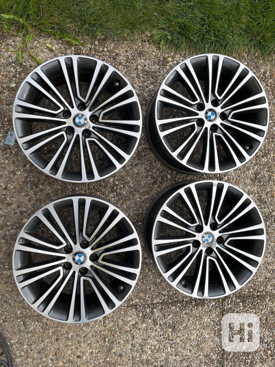 Disky BMW 8Jx18 ET30 5x112 CB 66.6, originál - foto 1