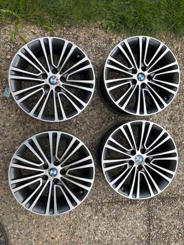 Disky BMW 8Jx18 ET30 5x112 CB 66.6, originál - foto 1