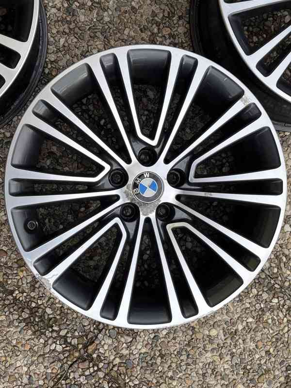 Disky BMW 8Jx18 ET30 5x112 CB 66.6, originál - foto 4