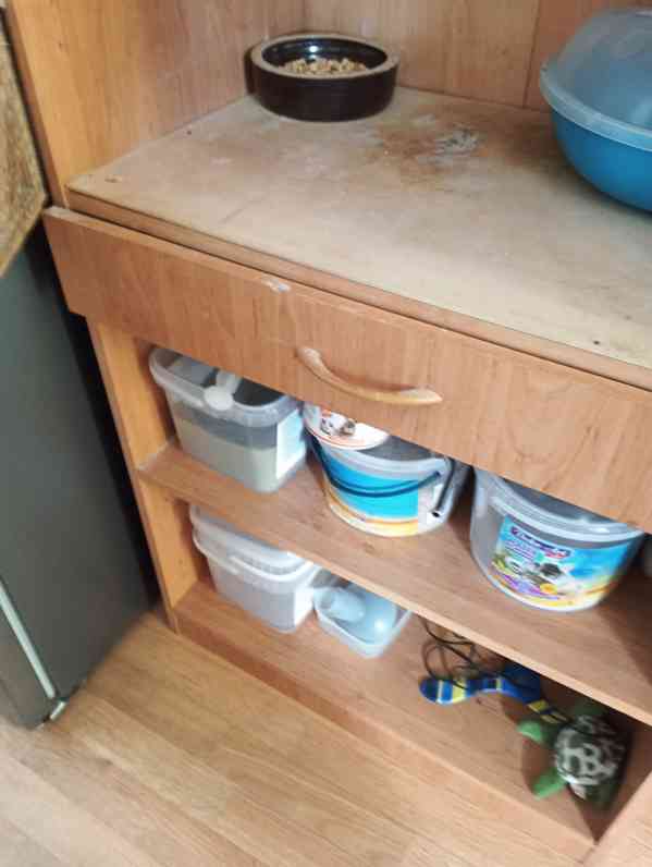 Prodám voliéru Š70/V191/H46 s bohatou výbavou v ceně  - foto 2