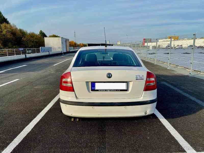 Škoda Octavia 1,9 TDI PD Ambiente  PD (77kw) - 2. majitel - foto 4