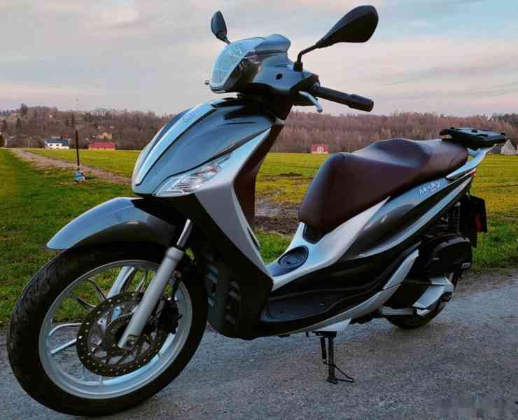Piaggio Medley 150 - foto 8