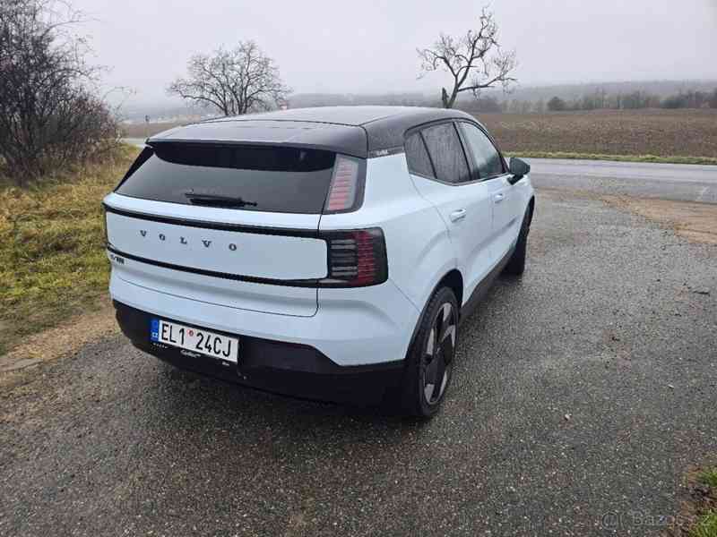 Volvo EX30 PURE ELECTRIC SINGLE ENGINE XT - foto 7