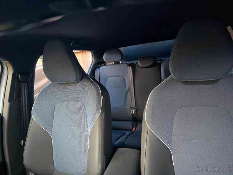 Volvo EX30 PURE ELECTRIC SINGLE ENGINE XT - foto 16