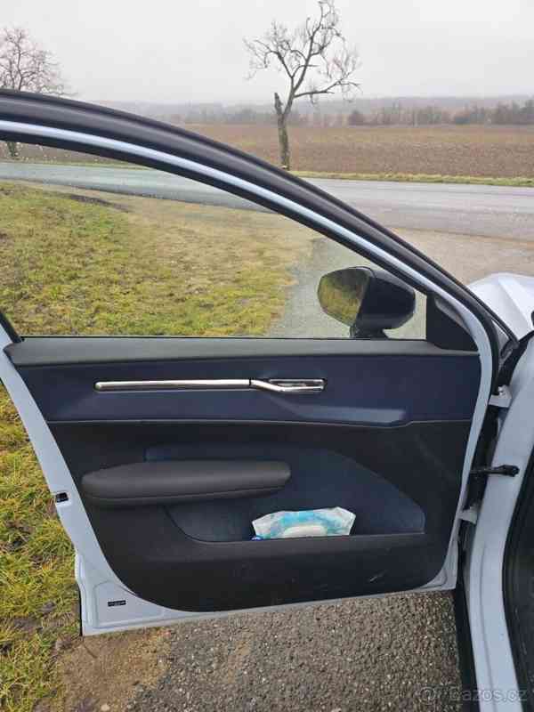 Volvo EX30 PURE ELECTRIC SINGLE ENGINE XT - foto 12