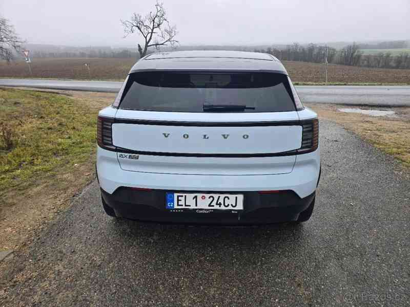 Volvo EX30 PURE ELECTRIC SINGLE ENGINE XT - foto 8