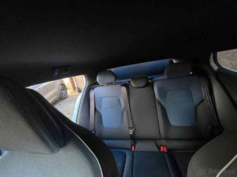 Volvo EX30 PURE ELECTRIC SINGLE ENGINE XT - foto 17