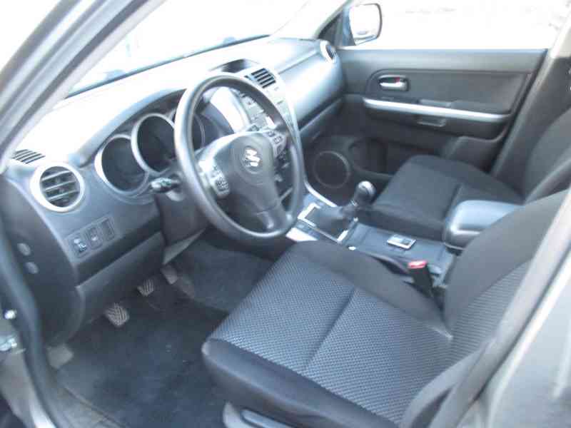 Suzuki Grand Vitara 2.0i Comfort benzín 103kw - foto 10