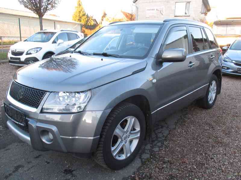 Suzuki Grand Vitara 2.0i Comfort benzín 103kw - foto 11