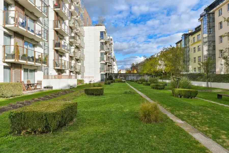 Pronájem bytu 2+kk 77 m² - foto 6