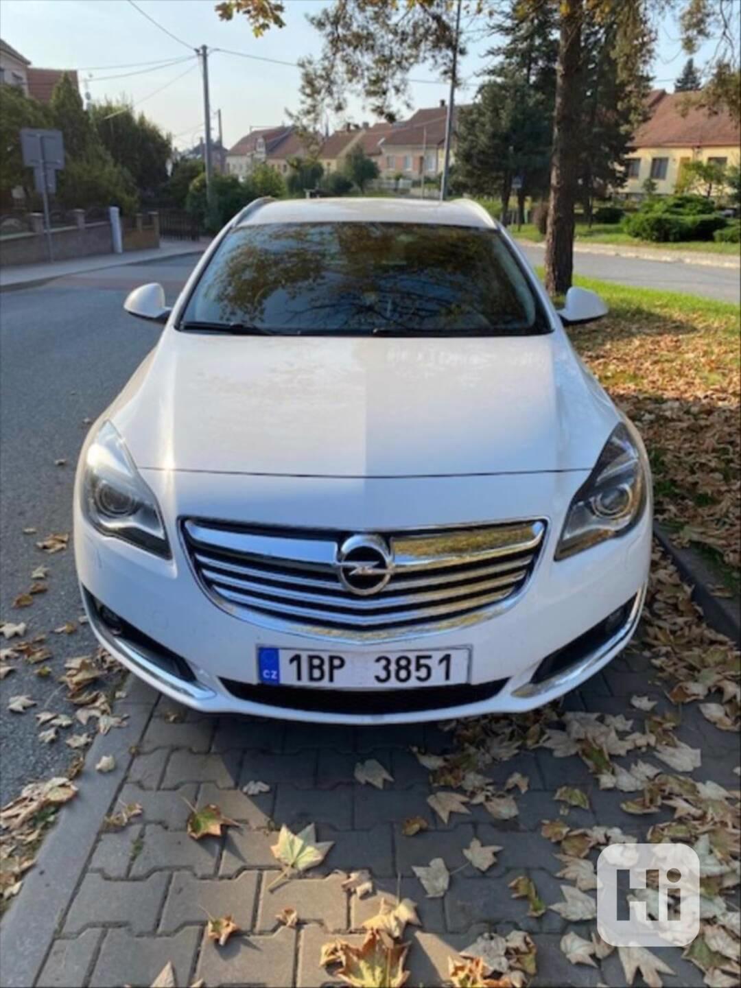 Opel Insignia Spotr Tourer SW - foto 1