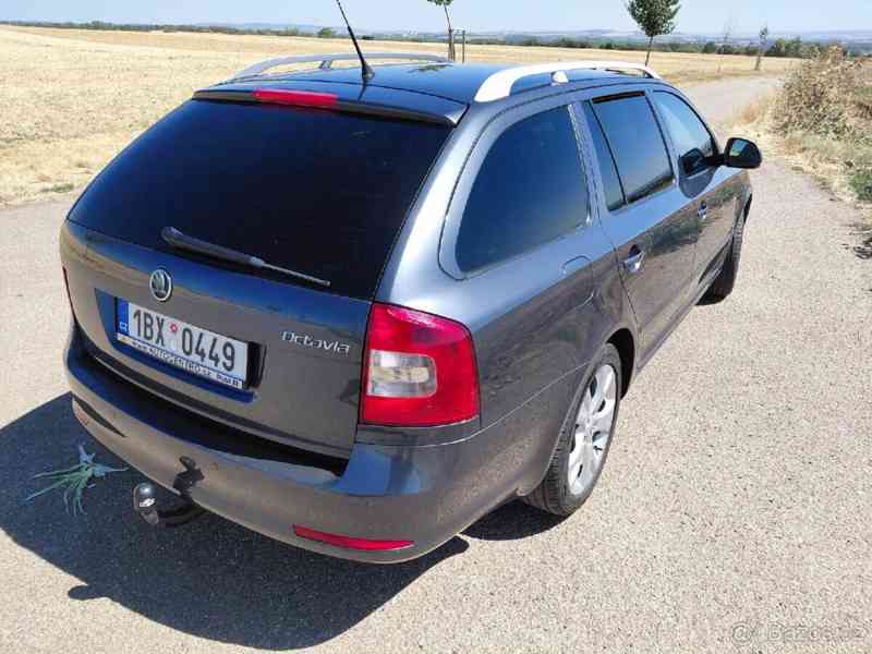 Škoda Octavia 1,6 - foto 11