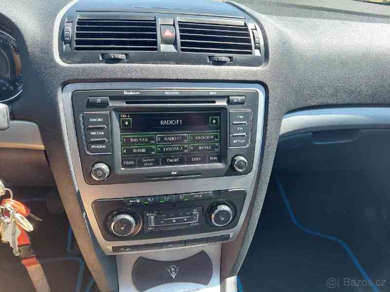 Škoda Octavia 1,6 - foto 5
