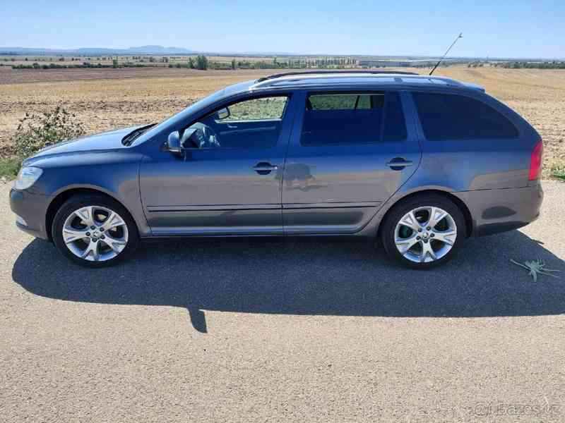 Škoda Octavia 1,6 - foto 3