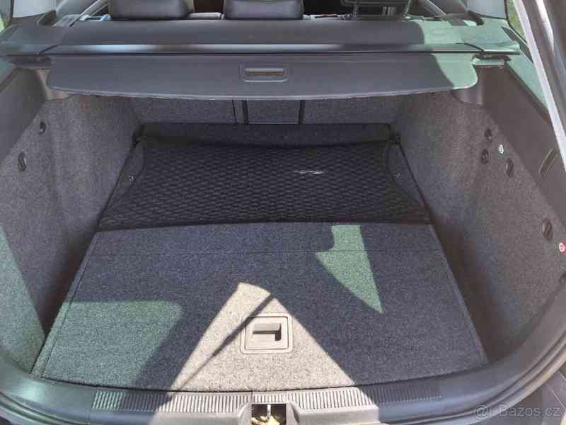 Škoda Octavia 1,6 - foto 7