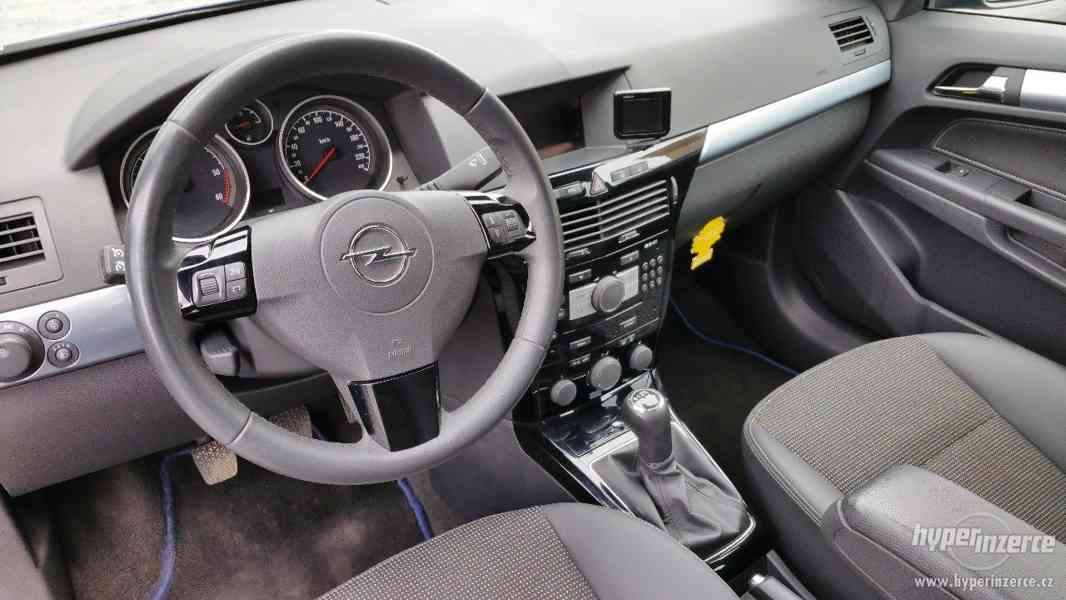 Opel Astra - top stav - foto 2