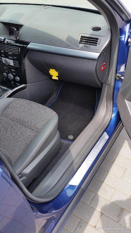 Opel Astra - top stav - foto 8