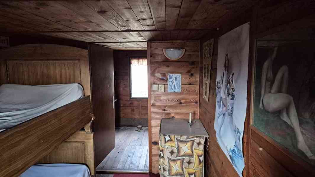 Zděná chata s krbem, studnou, Moravská Třebová  - foto 10