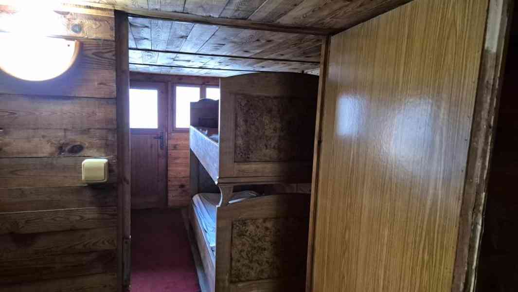 Zděná chata s krbem, studnou, Moravská Třebová  - foto 11