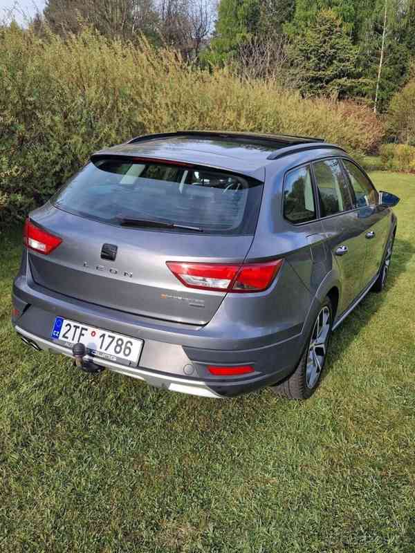 Seat Leon 2,0   ST X-Perience TDI 135 kW - foto 8