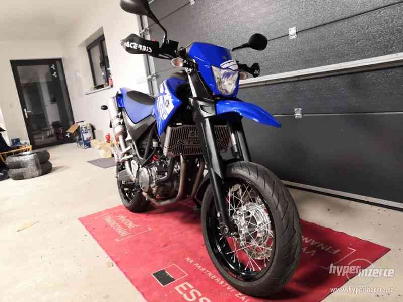 Prodám Yamaha xt 660x r.v.2012,koupena nová v ČR,35kw - foto 18