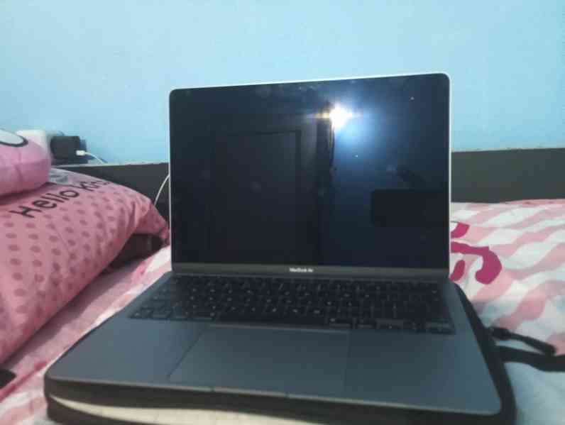 macbook air 13 m1 cz vesmírně šedý 2020 - foto 2