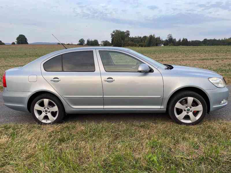 Škoda Octavia 1,9 TDI PD Elegance  2 - TDI PD 77kw bez DPF - foto 7