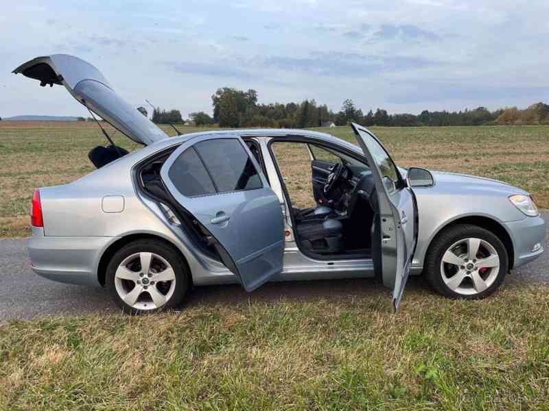 Škoda Octavia 1,9 TDI PD Elegance  2 - TDI PD 77kw bez DPF - foto 11