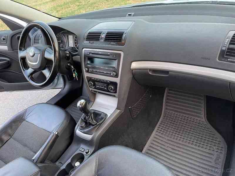 Škoda Octavia 1,9 TDI PD Elegance  2 - TDI PD 77kw bez DPF - foto 9