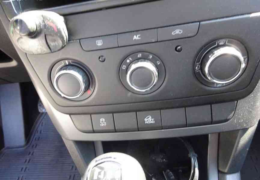 Škoda Yeti, 2.0 TDI 4x4 (81 kw) r.v.2013 1.Majitel - foto 12